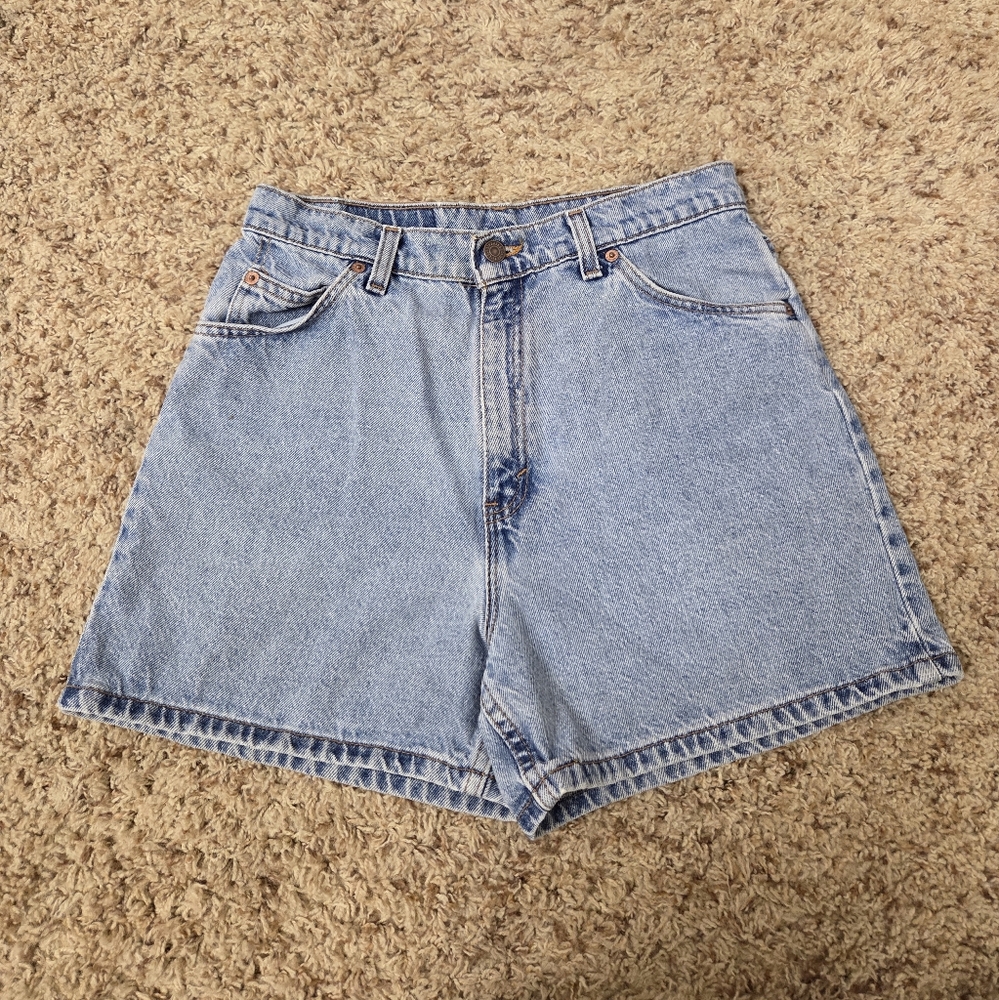 Levi's Regular Fit Petite Women's 12 Vintage 920 Made In USA Blue Jean Shorts